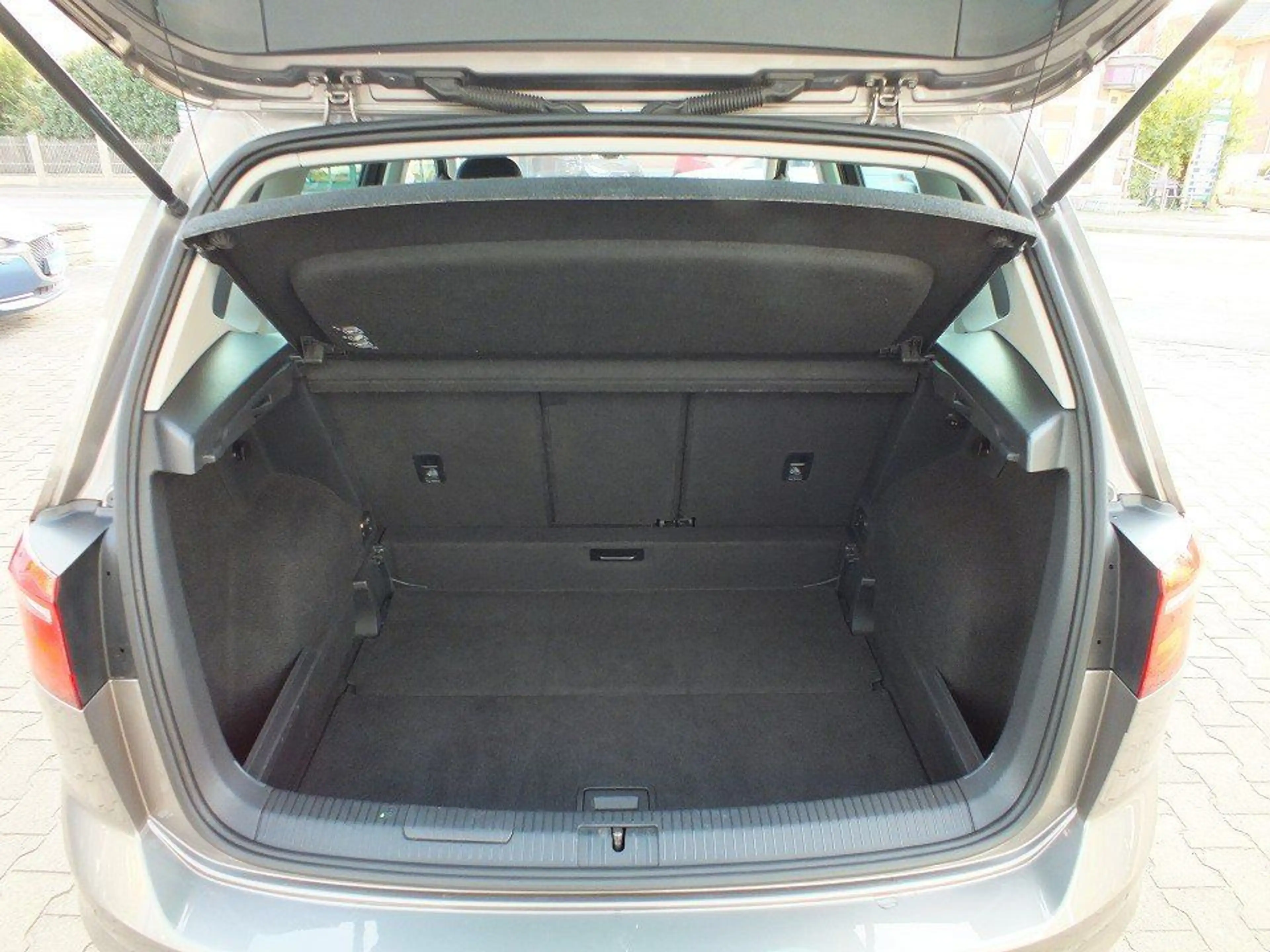 Volkswagen Golf Sportsvan VII 1.4 TSI BMT 125 PS Lounge+AHZ — photo 6