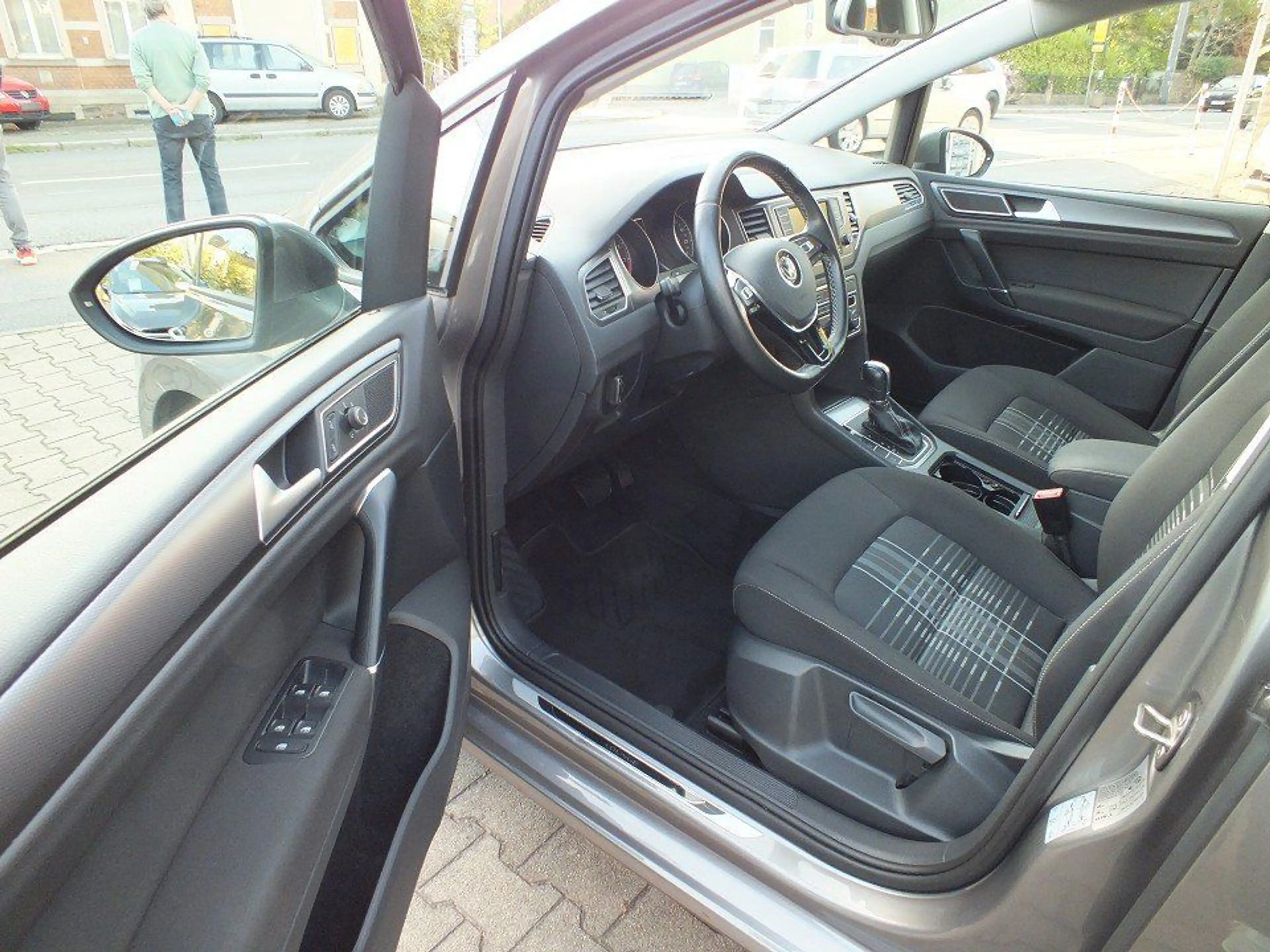 Volkswagen Golf Sportsvan VII 1.4 TSI BMT 125 PS Lounge+AHZ — photo 10