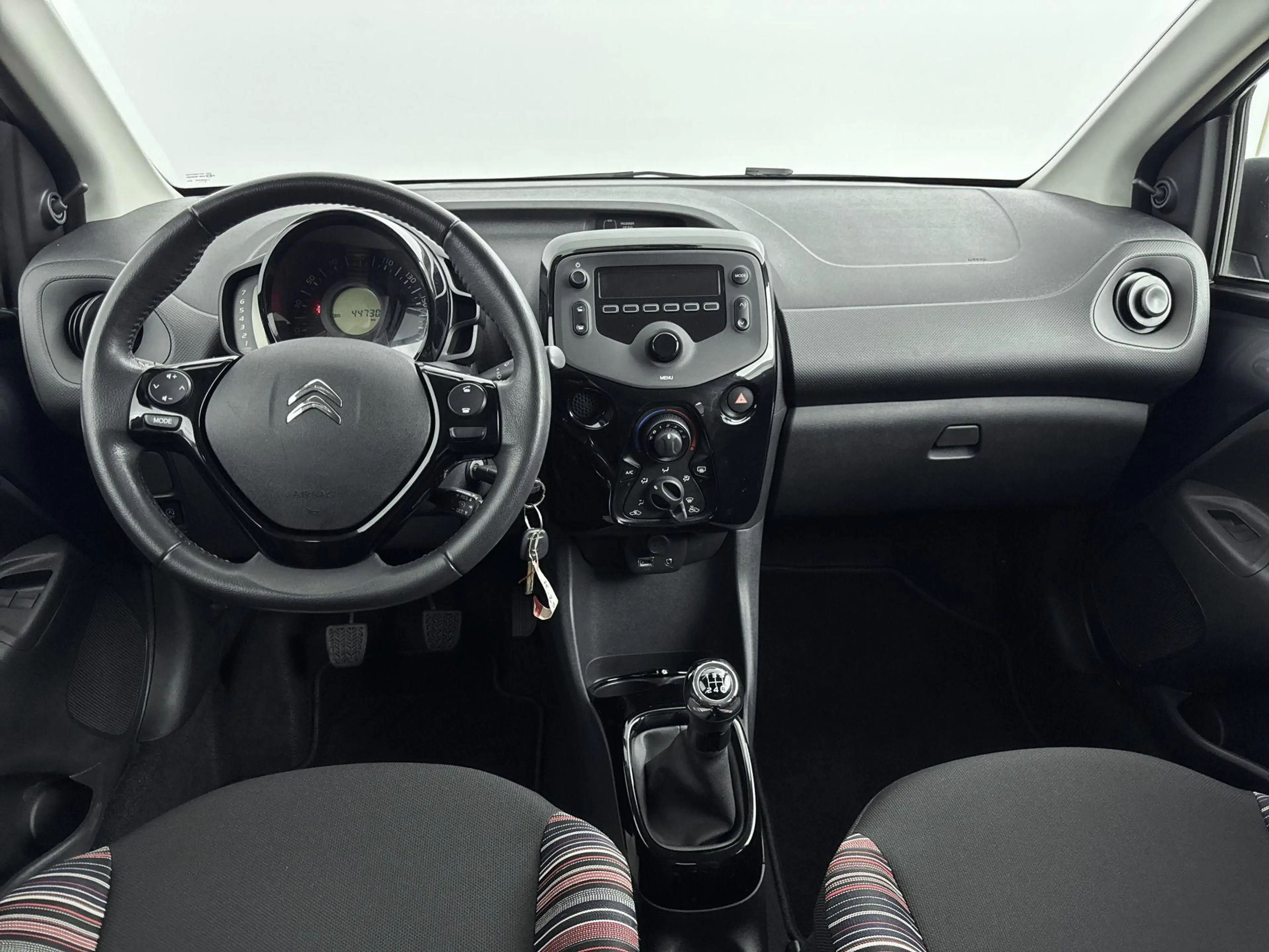 Citroen C1 1.0 VTi Feel | Extra getinte ramen achter | Airco — photo 11