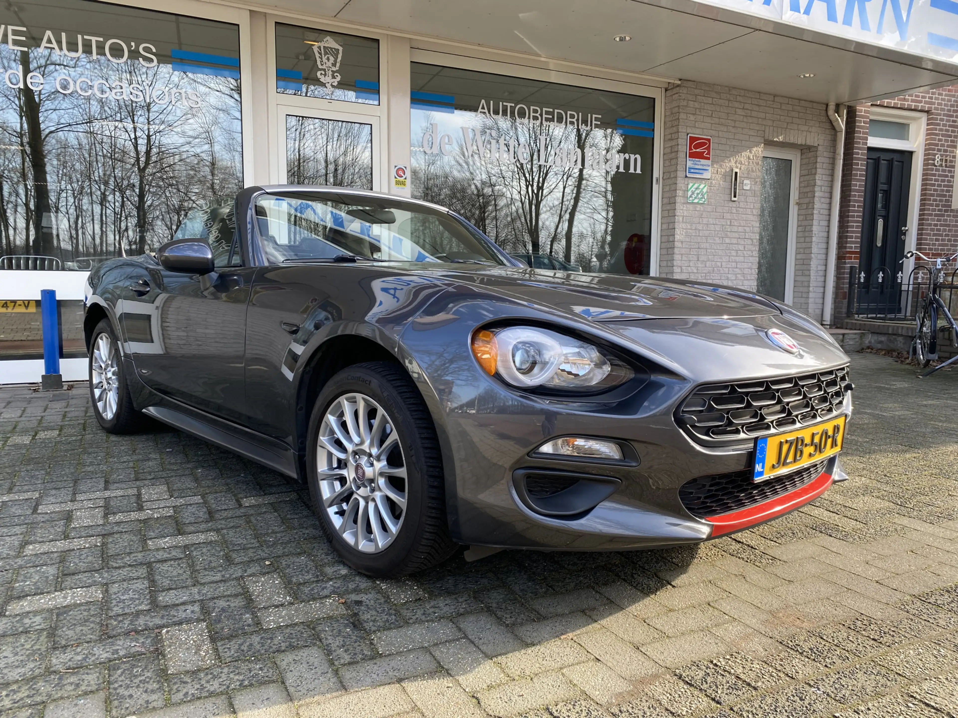 Fiat 124 Spider 1.4 MultiAir Turbo Abarth 125 KW Cruise contr./Air — photo 3