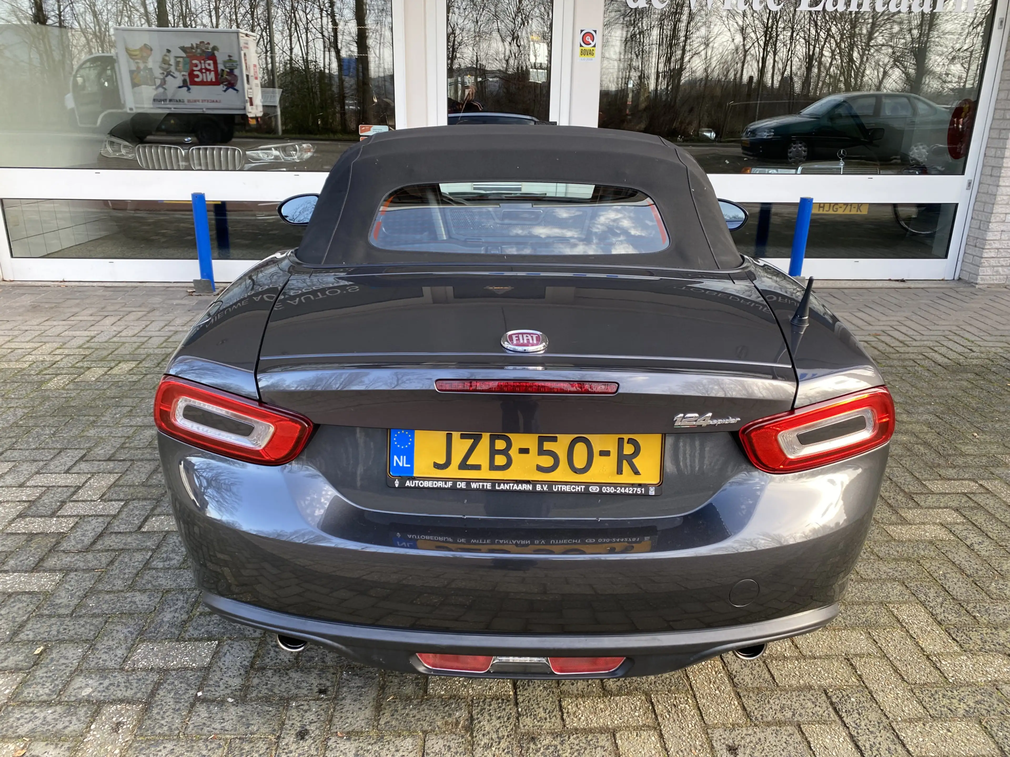 Fiat 124 Spider 1.4 MultiAir Turbo Abarth 125 KW Cruise contr./Air — photo 17
