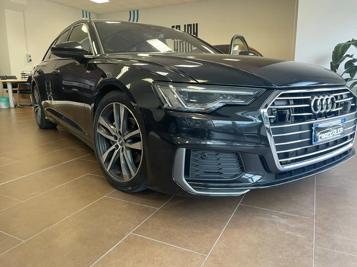 Audi A6 A6  Avant 40 2.0 tdi mhev  Sport  S-line s-tronic Zwart - 2