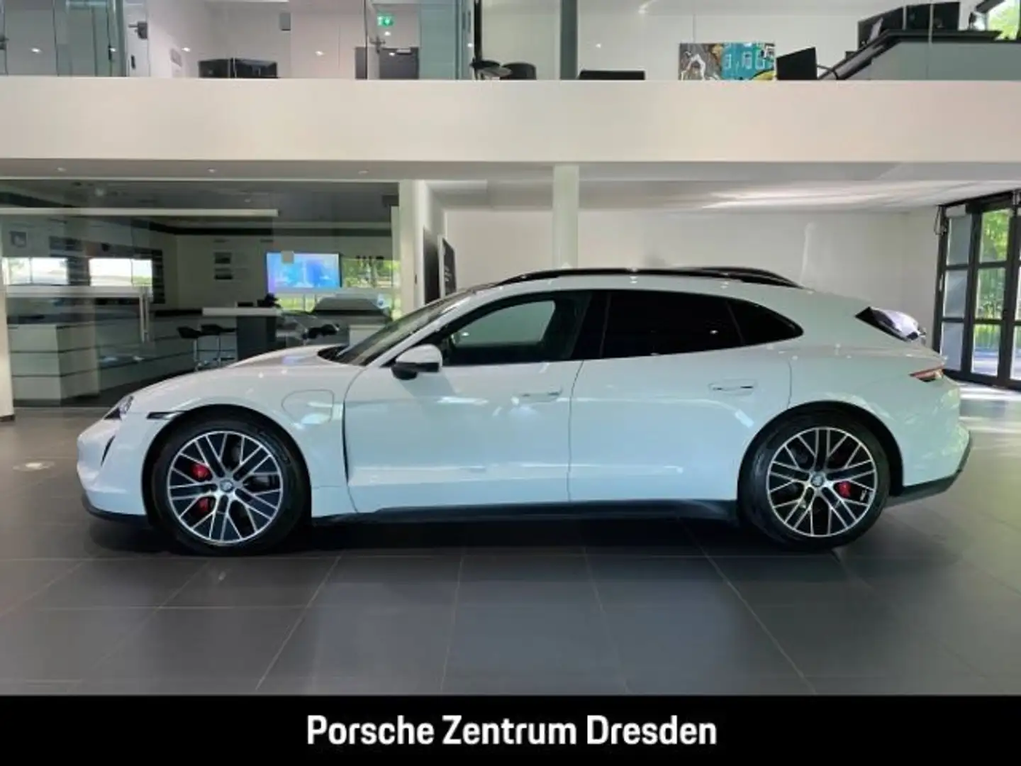 Porsche Taycan 4S ST B-Display Perfor.-Batt Bose 20" ACC Weiß - 2