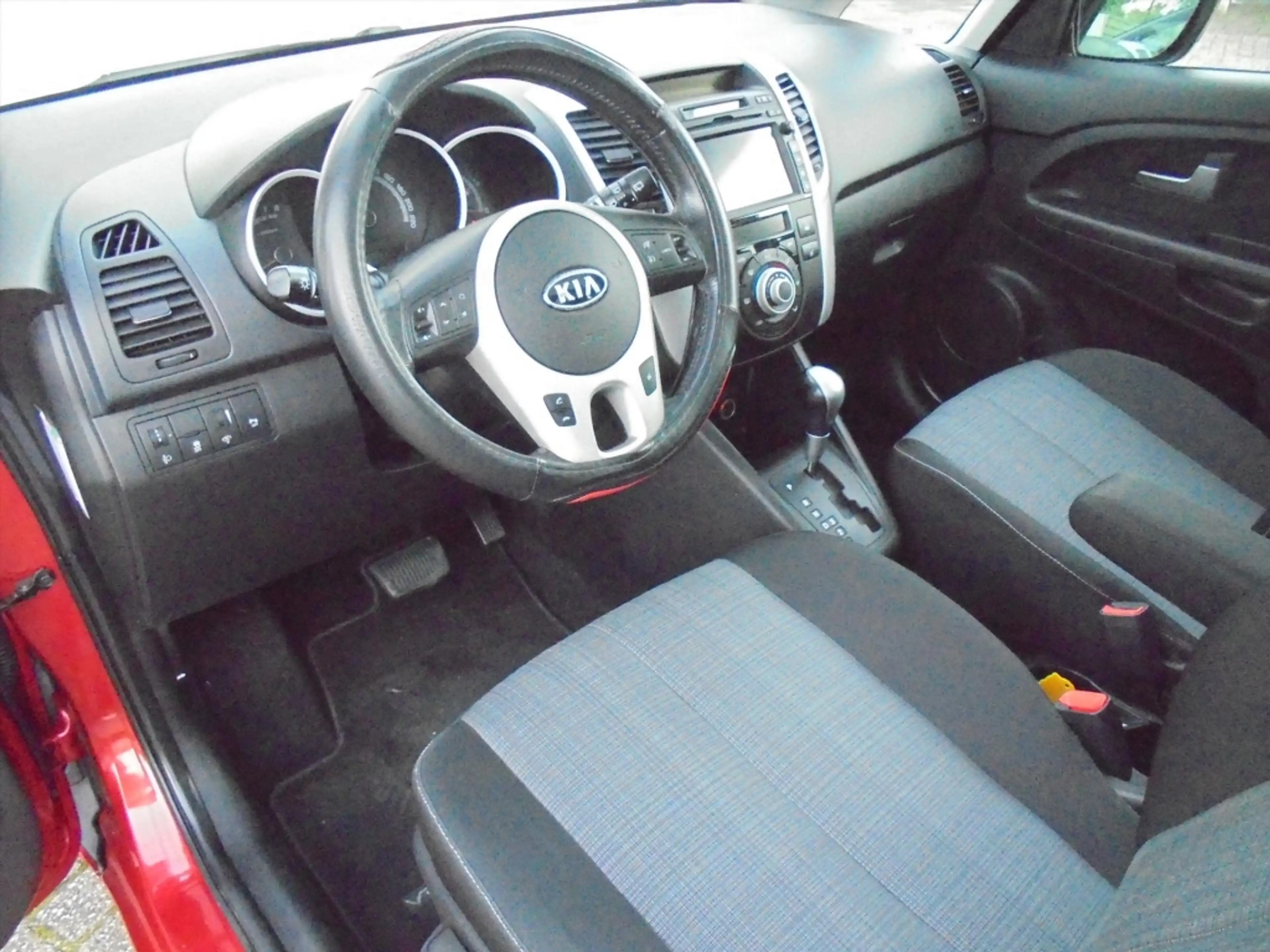 Kia Venga 1.6i AUTOMAAT HOGE INSTAP 60.741 KM !! TREKHAAK — photo 22