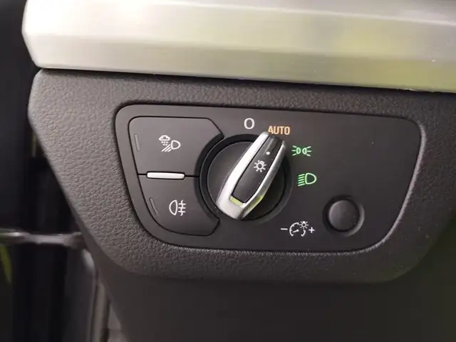 Audi Q5 view 15
