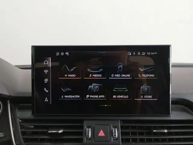Audi Q5 view 11