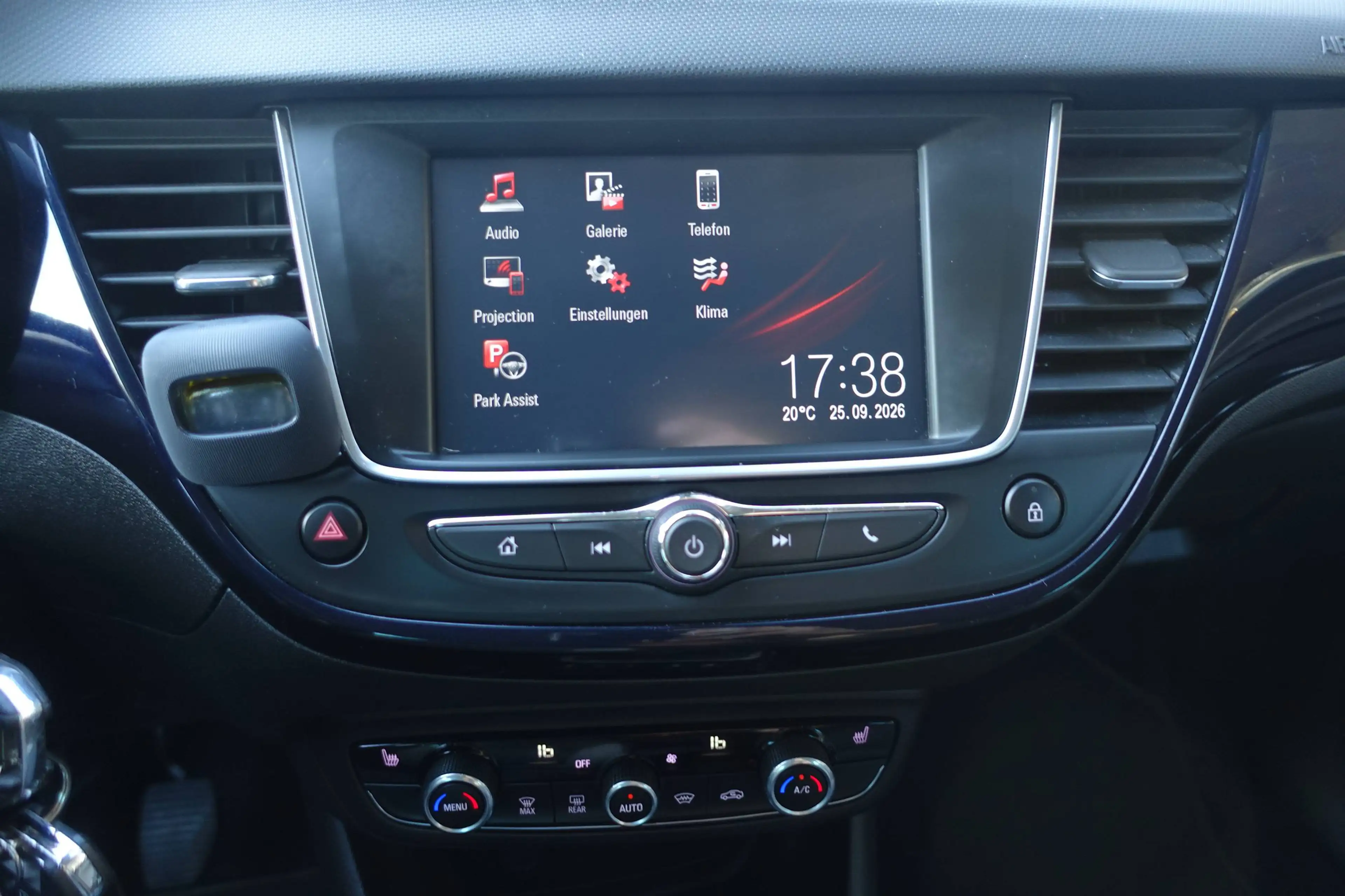 Opel Crossland X 120 Jahre — photo 14