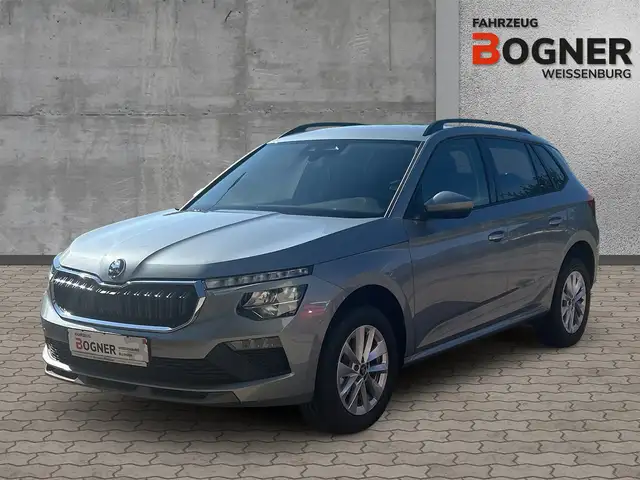 Skoda Kamiq Selection 1.5 TSI DSG AHK Komfort 5JahreGarantie