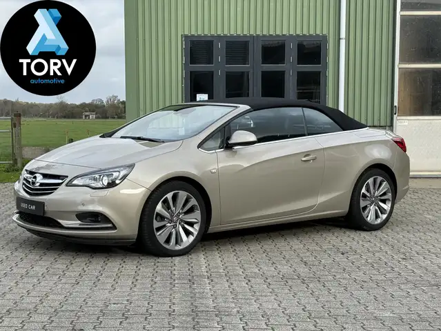 Opel Cascada 1.6 Turbo Cosmo | Dealer onderh. | 200 PK | Leder
