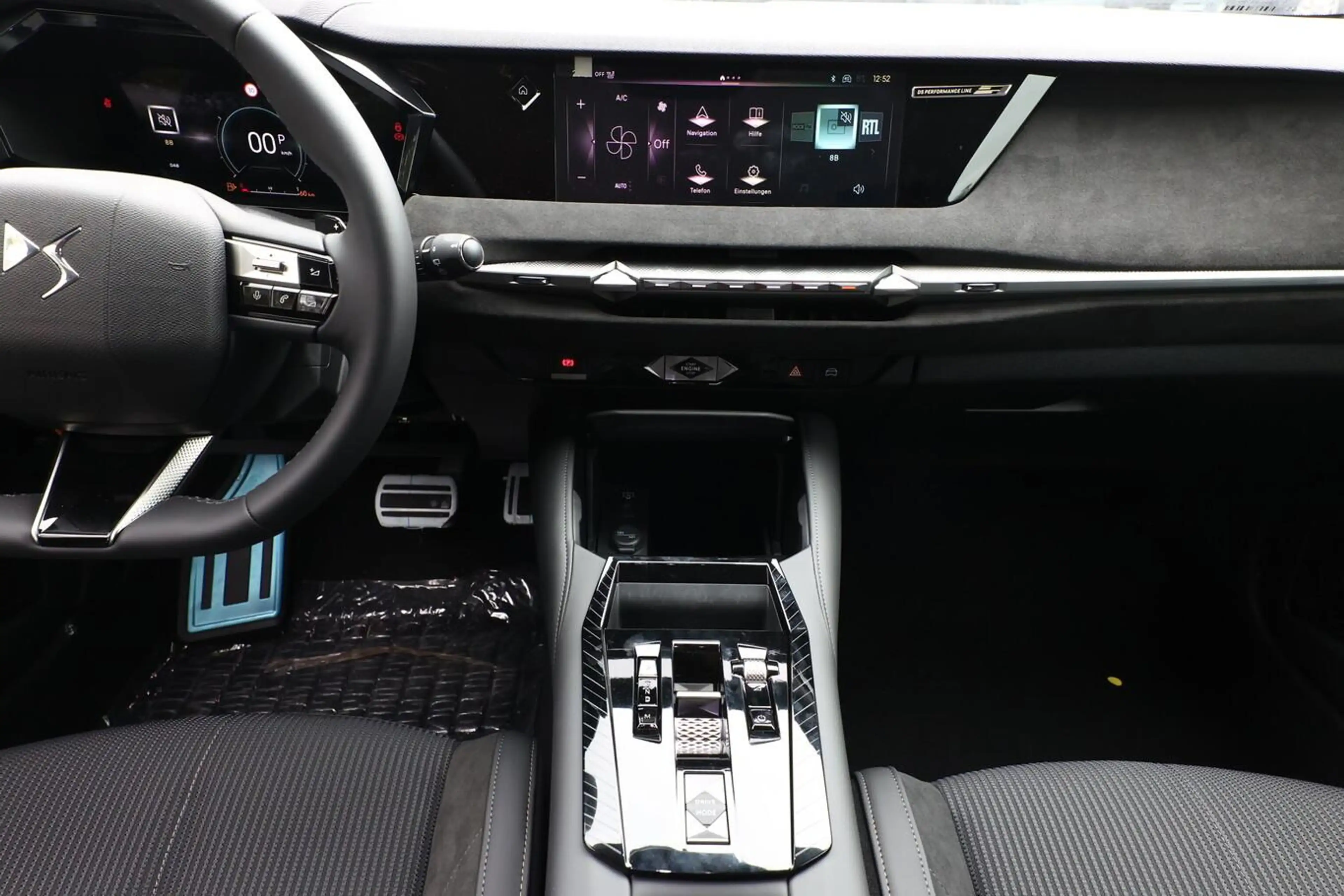 DS Automobiles N°4 Performance Line Hybrid Massage eHK ACC Nav 100... — photo 8