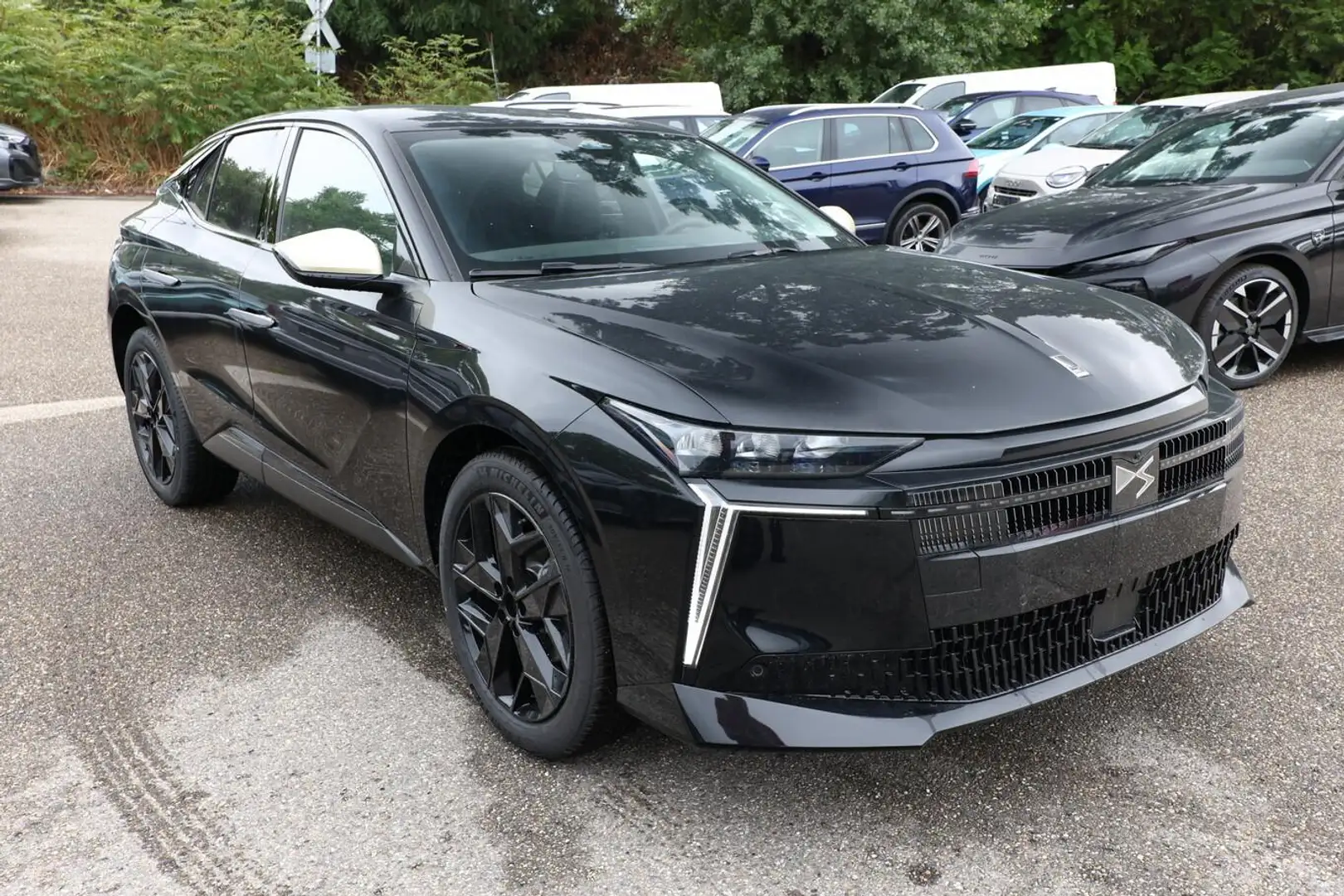 DS Automobiles N°4 Performance Line Hybrid Massage eHK ACC Nav 100... Schwarz - 2