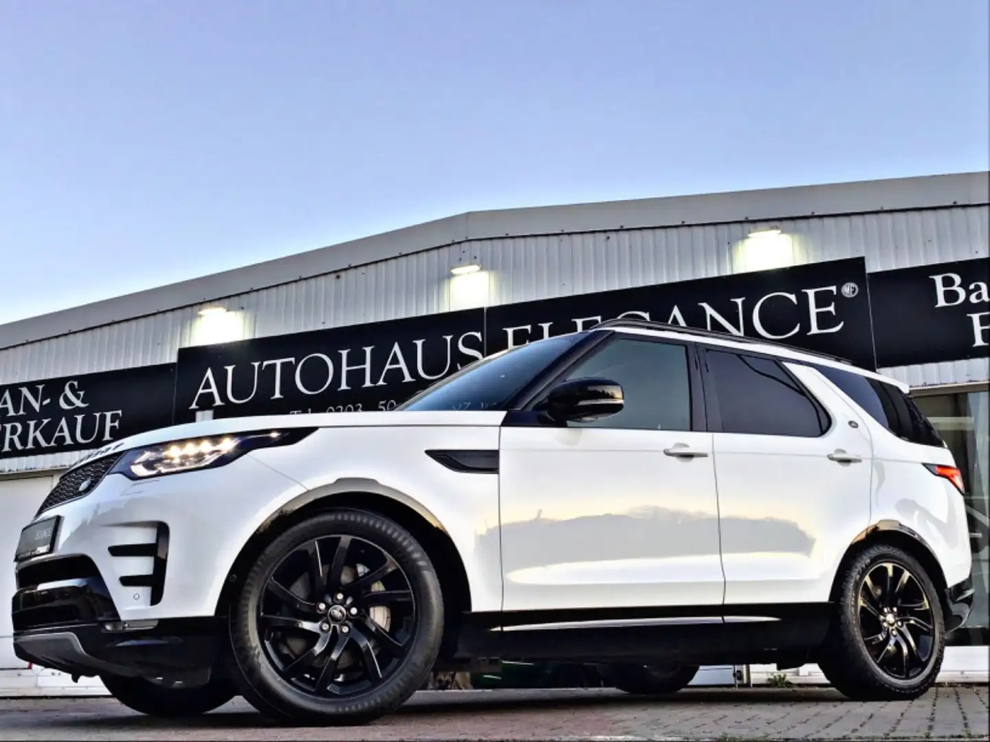 Land Rover Discovery 5 Landmark Edition SDV6~Pano.~7 Sitzer Weiß - 2