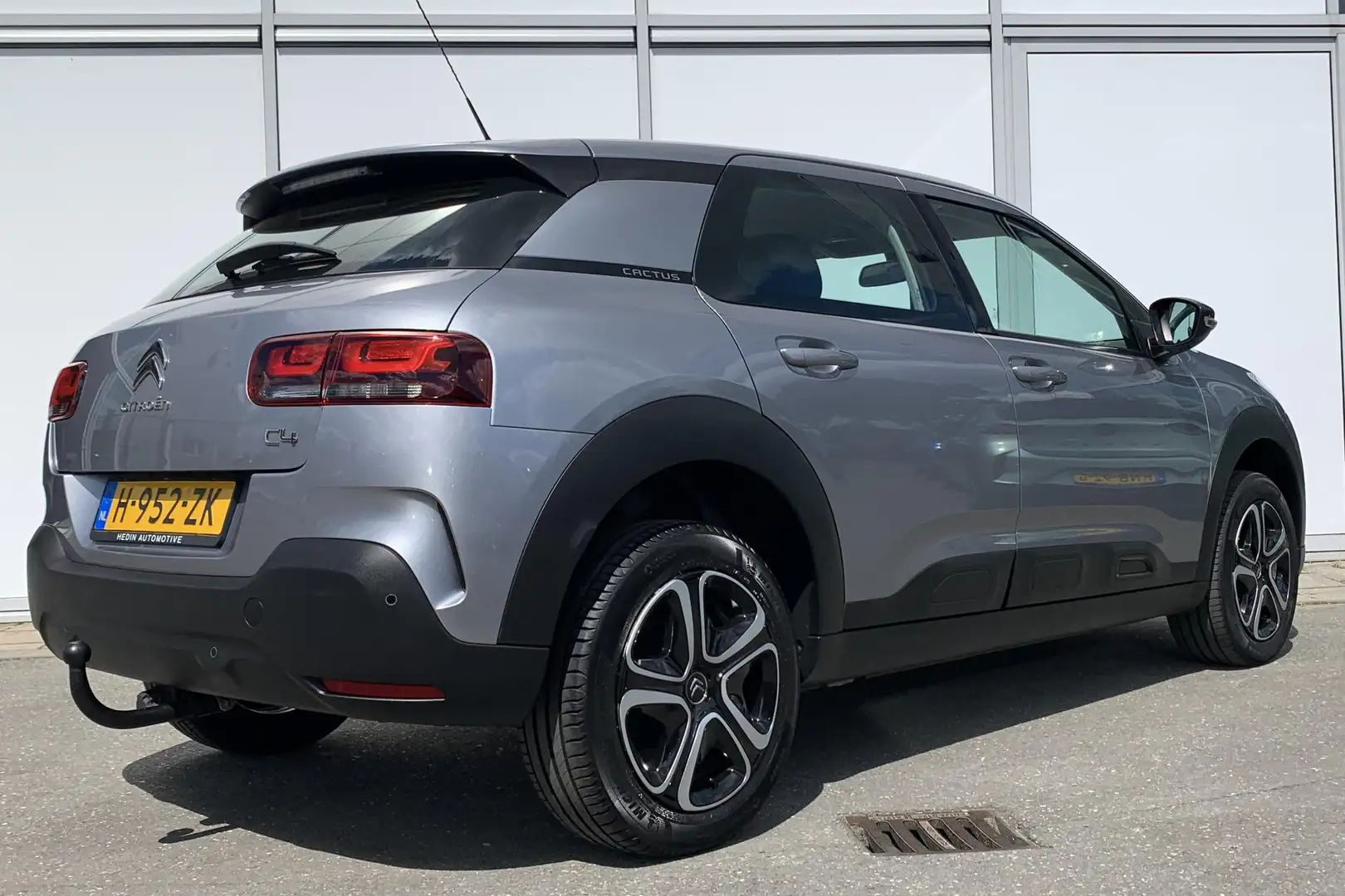 Citroen C4 Cactus 110 PK Feel | Trekhaak | Navigatie via App | Cruis Gris - 2