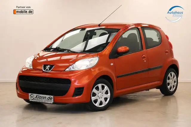 Peugeot 107 view 3
