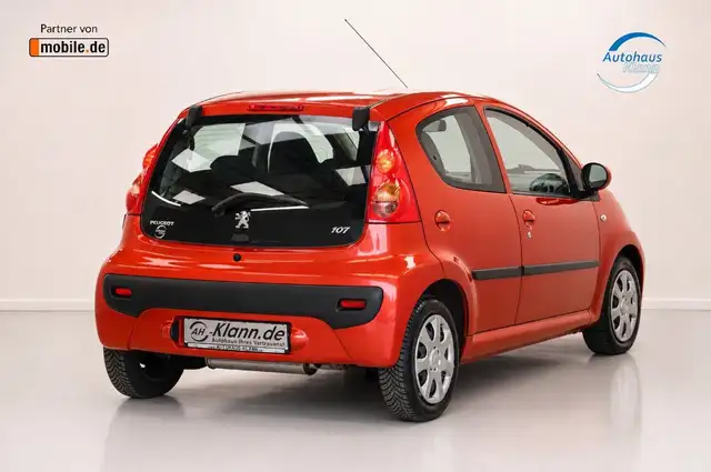 Peugeot 107 view 6