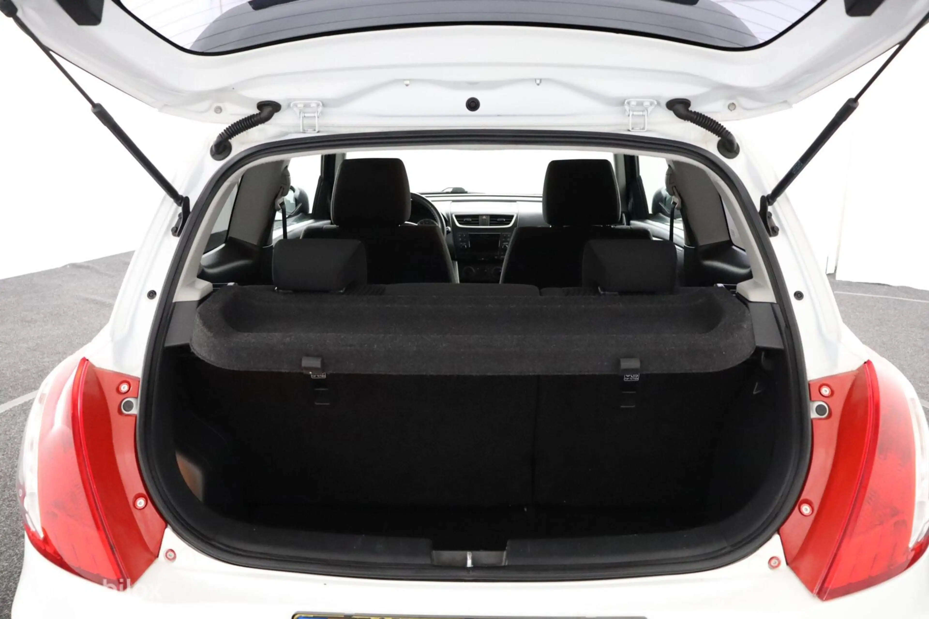 Suzuki Swift 1.2 X-ite Leuke sportieve uitvoering! — photo 12