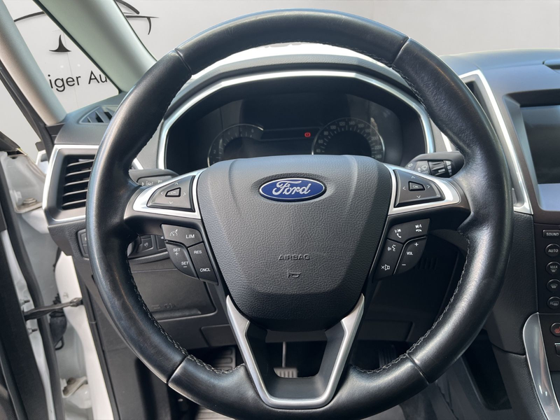 Ford S-Max S-MAX Titanium — photo 14