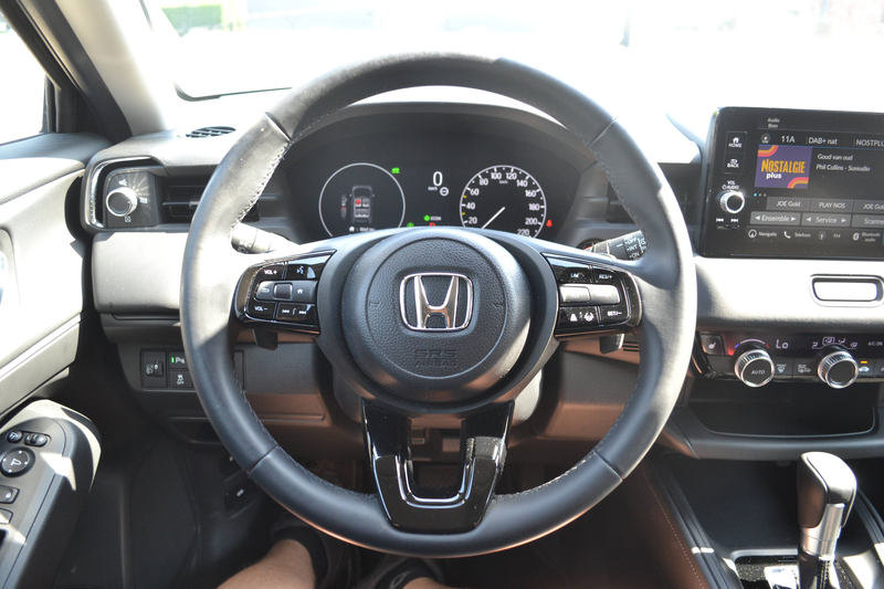 Honda HR-V ACC/HEATED SEATS/HYBRIDE — photo 8