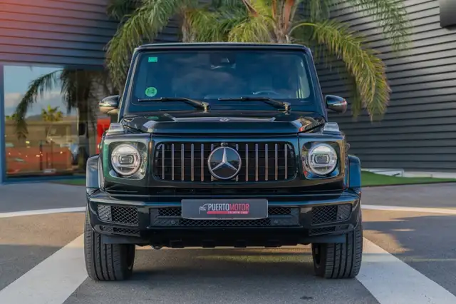 Mercedes-Benz G-Class view 2