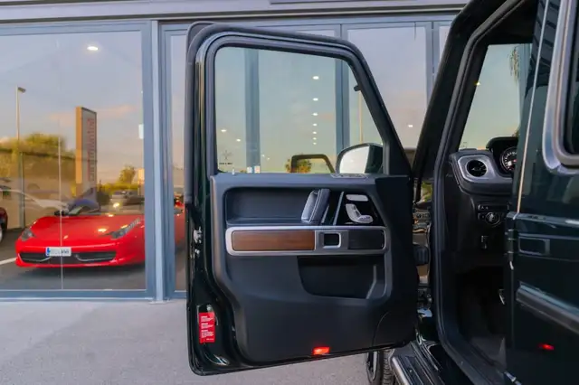 Mercedes-Benz G-Class view 8