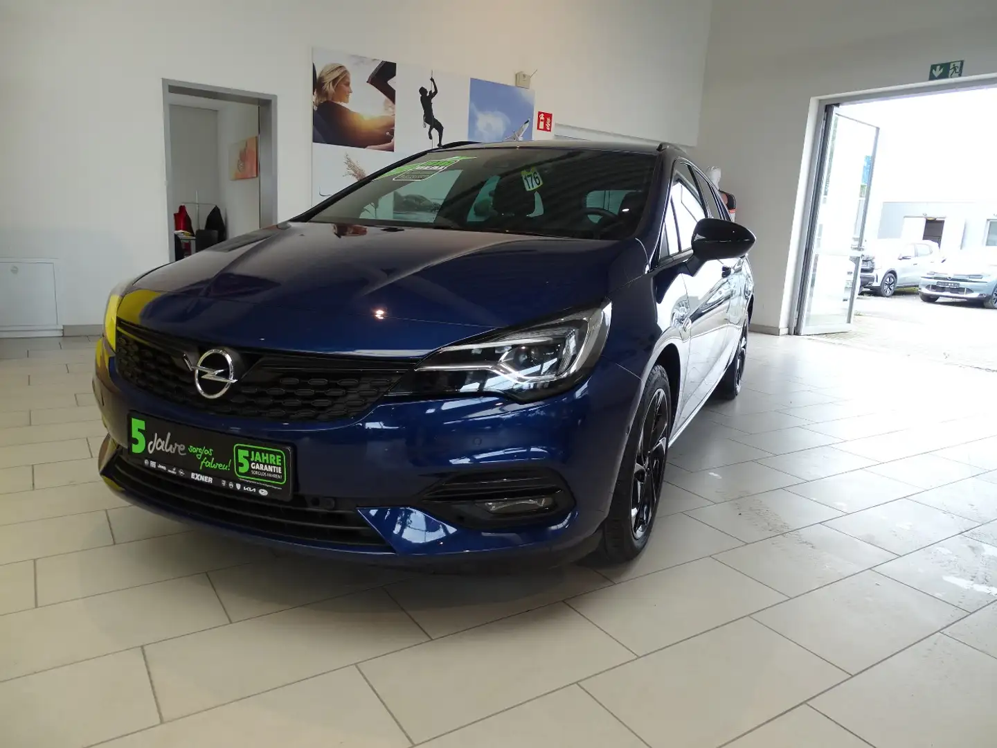 Opel Astra K Sportstourer 1.2 Turbo ULTIMATE LED+Navi Blauw - 2