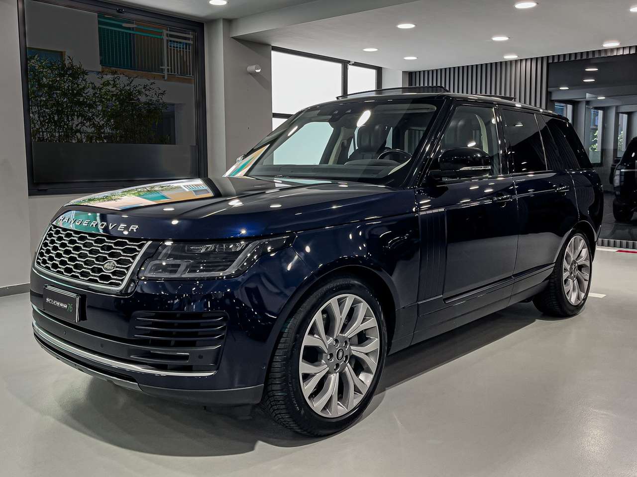 Land Rover Range Rover IV 2018 3.0d i6 mhev Westminster Black 249cv auto