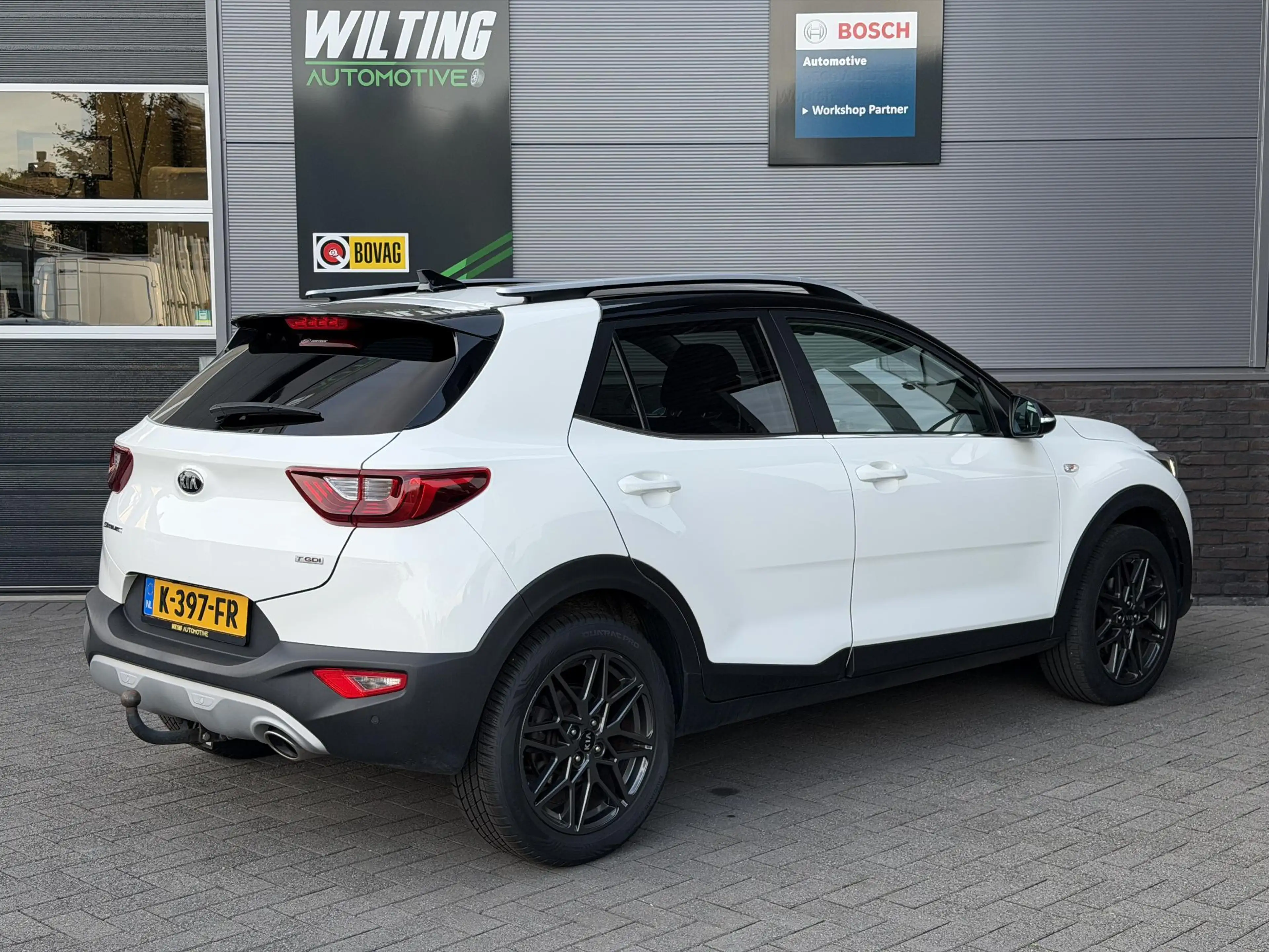 Kia Stonic 1.0 T-GDi DynamicPlusLine — photo 2