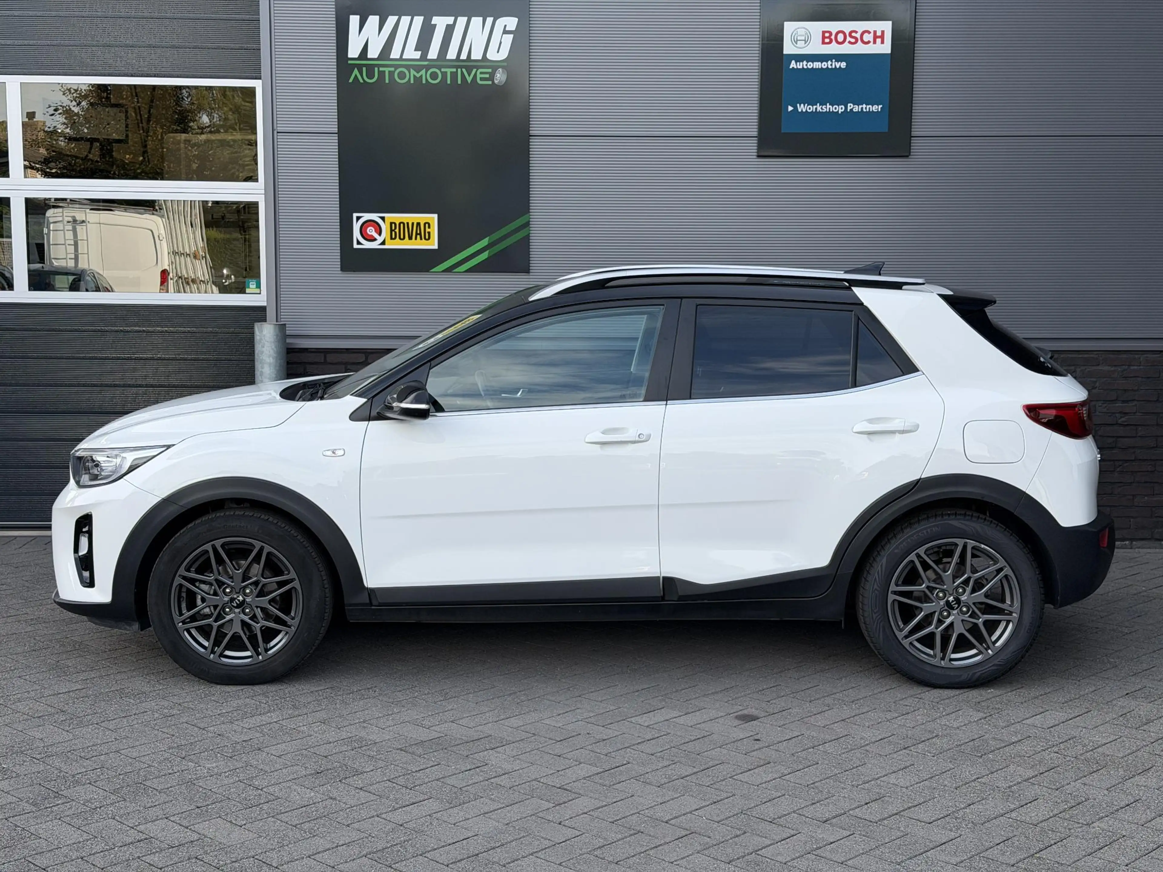 Kia Stonic 1.0 T-GDi DynamicPlusLine — photo 4