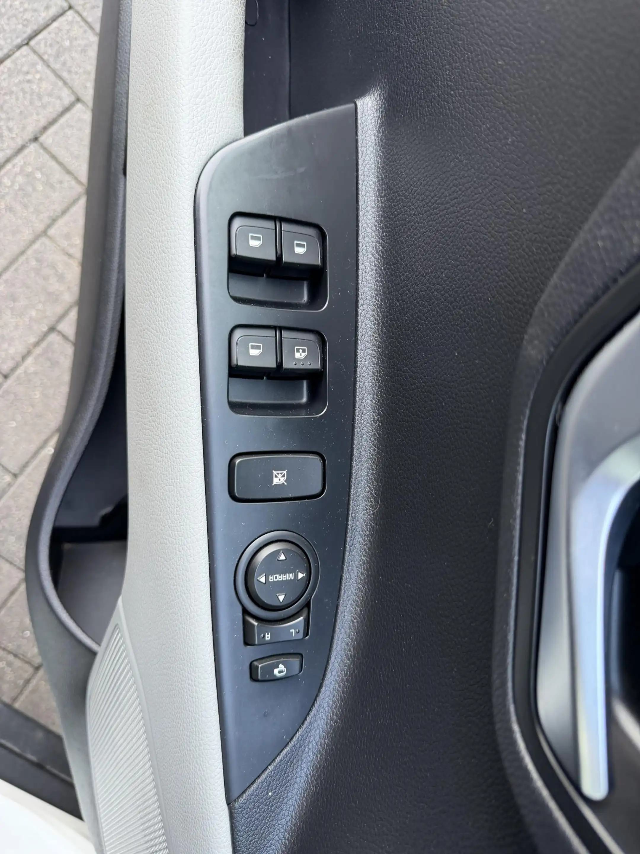 Kia Stonic 1.0 T-GDi DynamicPlusLine — photo 15