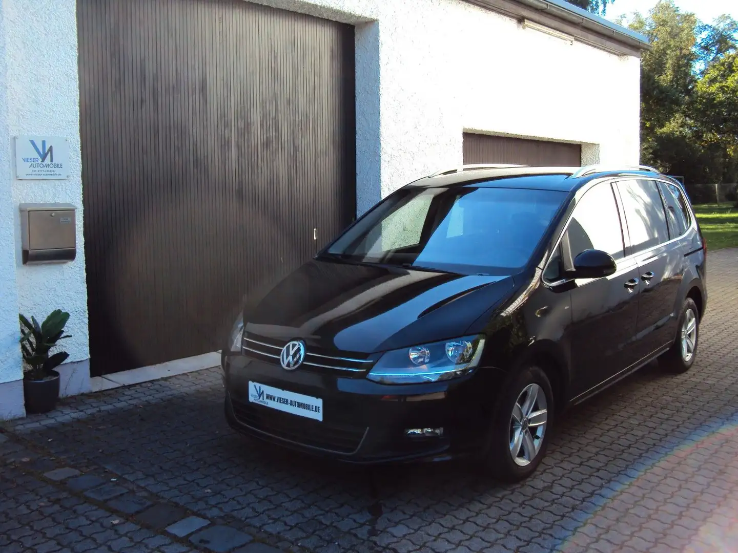Volkswagen Sharan TDI Join DSG NAVI Klimaautomatik SHZ ACC Schwarz - 1