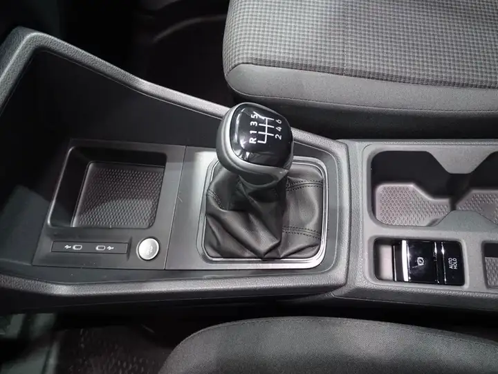 Volkswagen Caddy 2025, foto 14