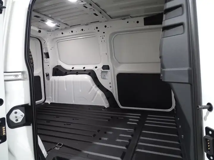 Volkswagen Caddy 2025, foto 6
