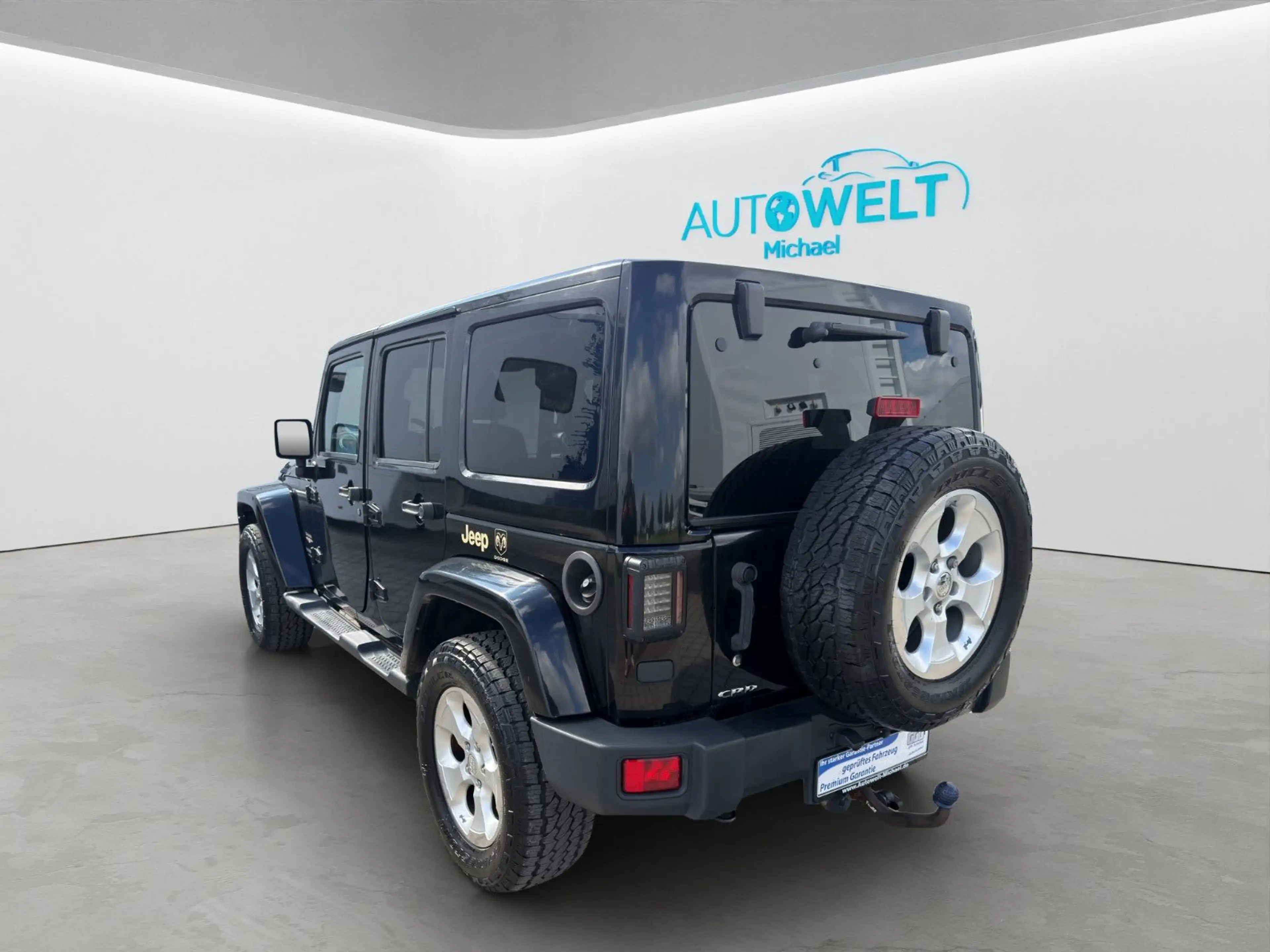Jeep Wrangler Sahara 2.8 Aut. SITZH KAM NAV XEN AHK — photo 7