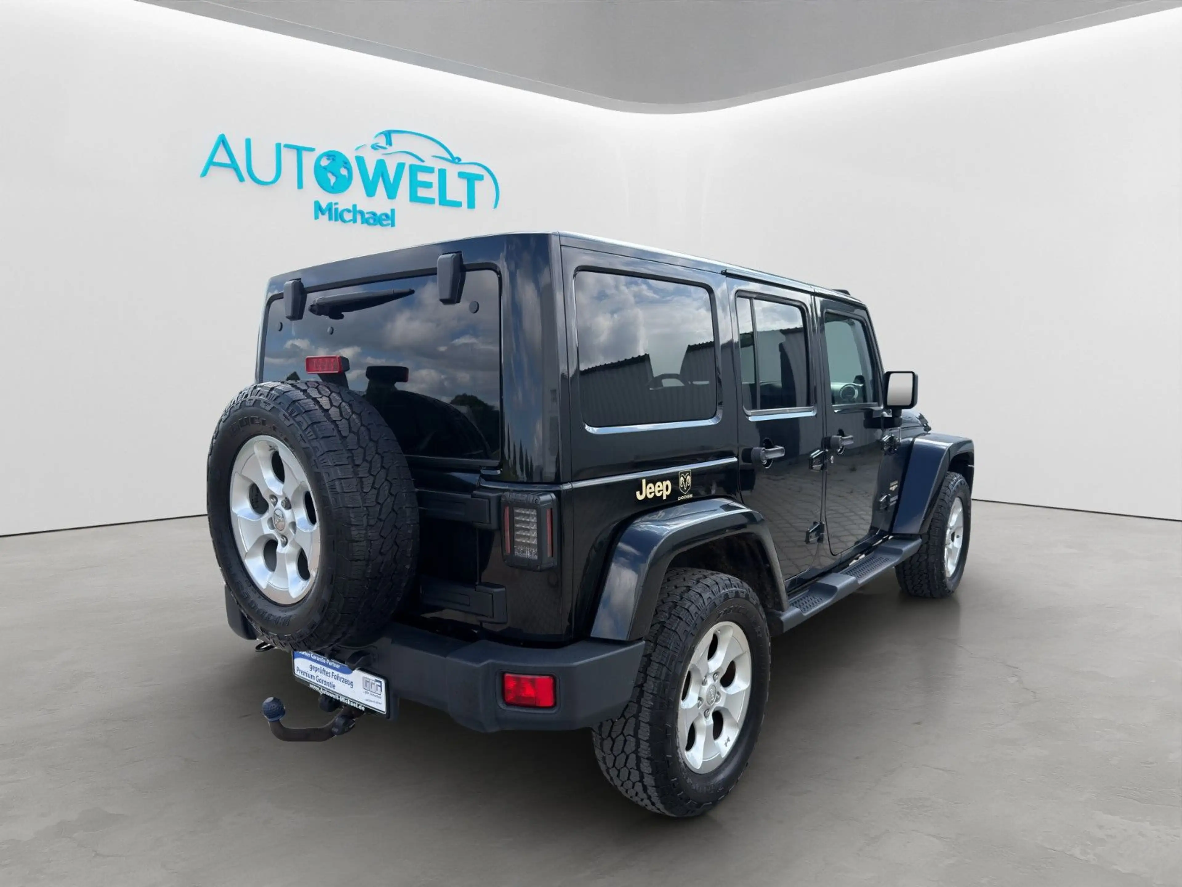 Jeep Wrangler Sahara 2.8 Aut. SITZH KAM NAV XEN AHK — photo 5