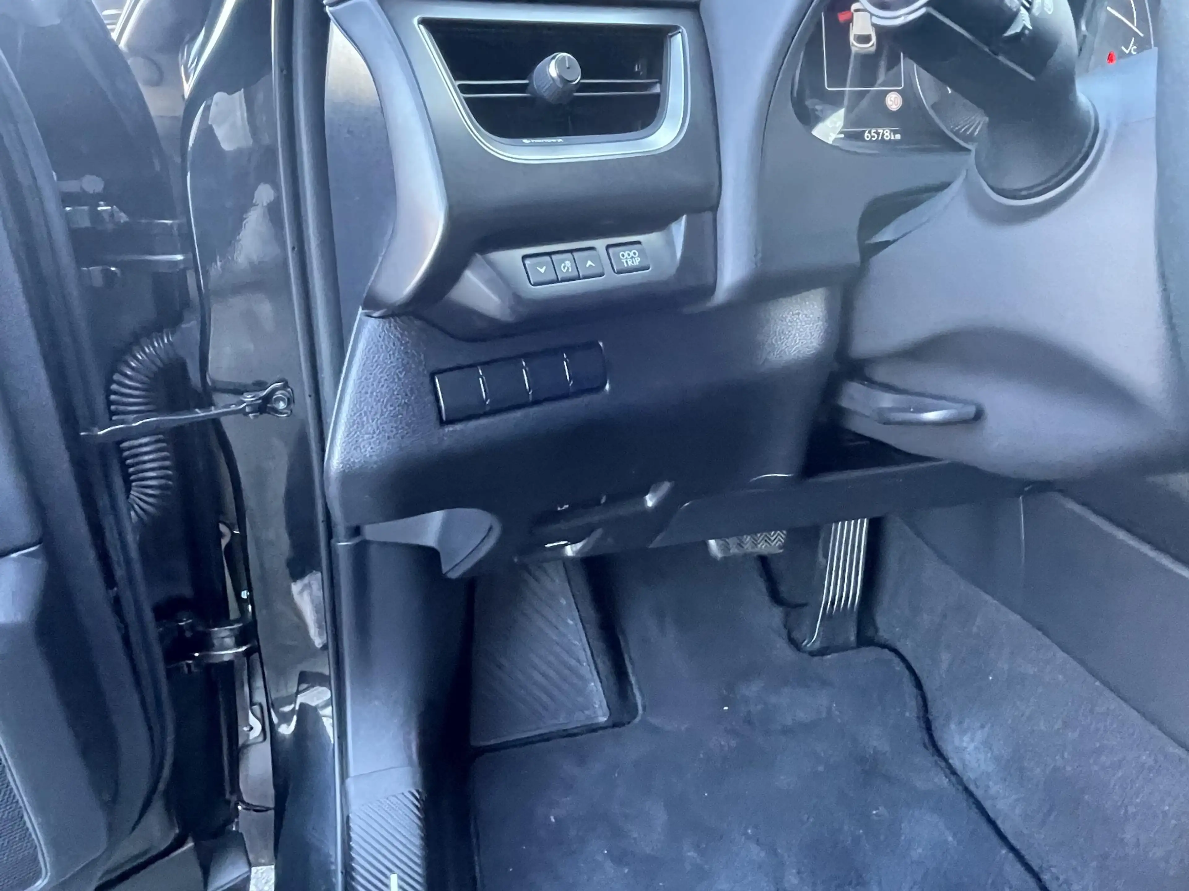 Lexus UX 250h Luxury Line | Stoelverwarming | Parkeersensoren V+ — photo 7