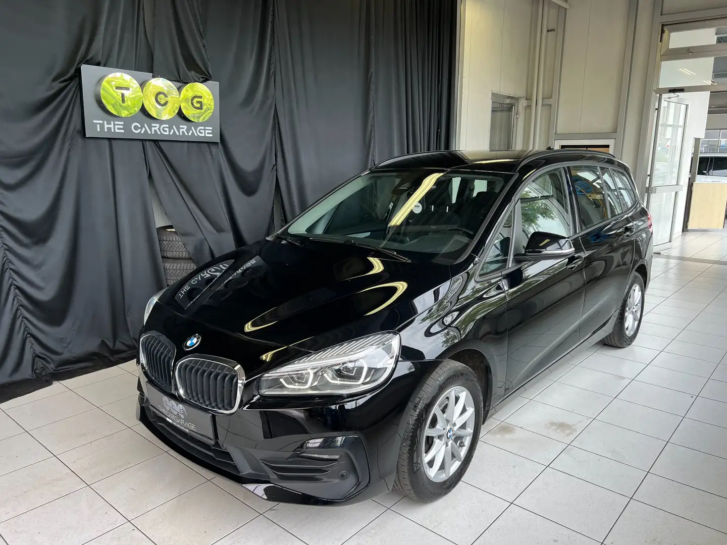BMW 216 216 d Advantage Schwarz - 1