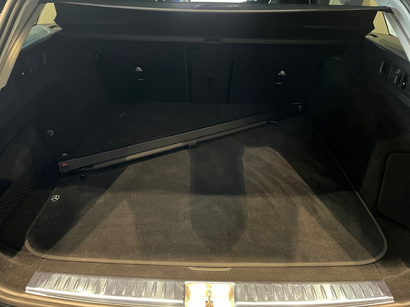 Mercedes-Benz E 200 T Avantgarde+Navi+Kamera+AHK+Ambiente+MBUX — photo 12