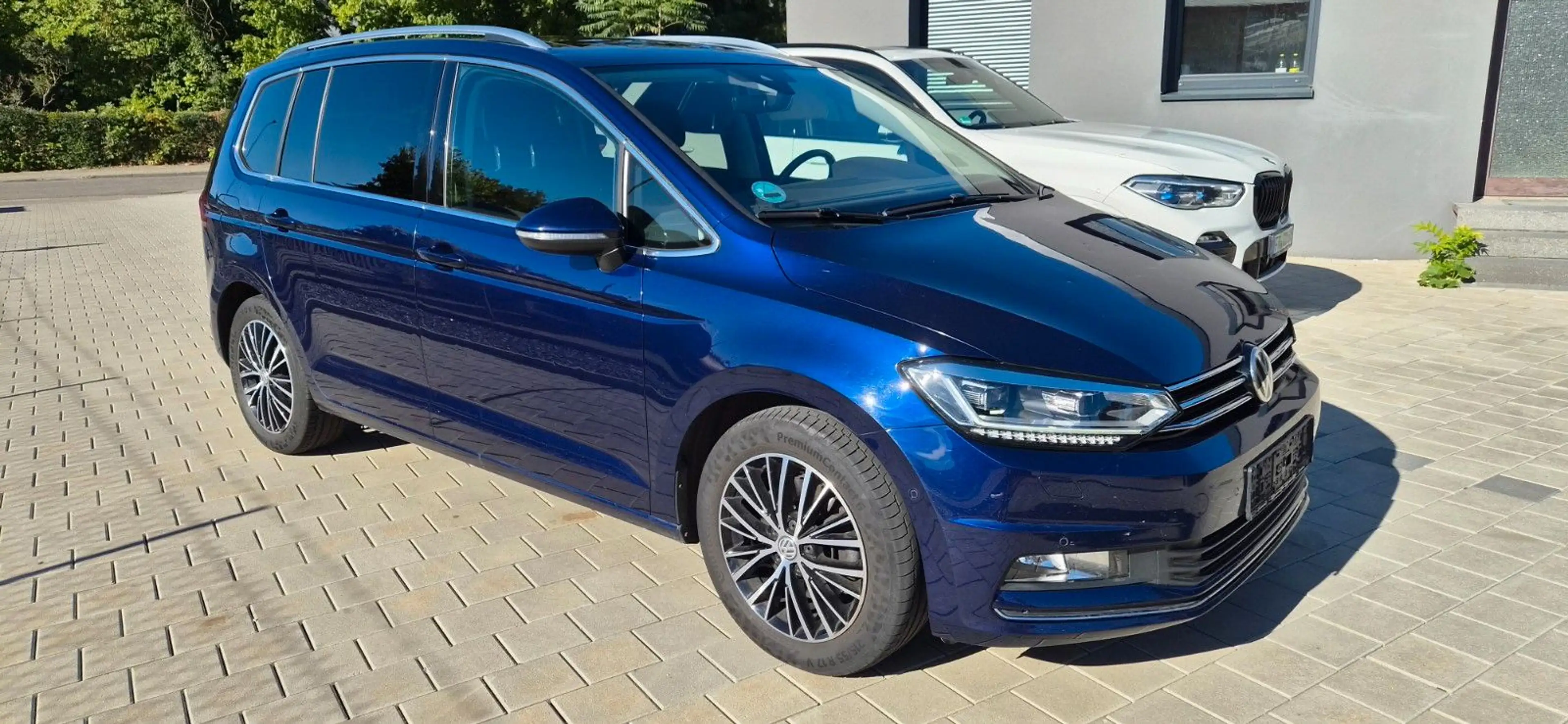 Volkswagen Touran 2.0 TDI Highline ACC Pano LED AHK — photo 3