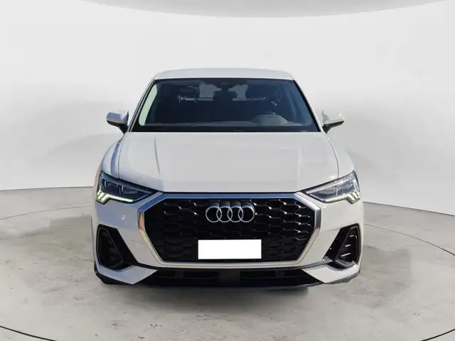 Audi Q3 view 2