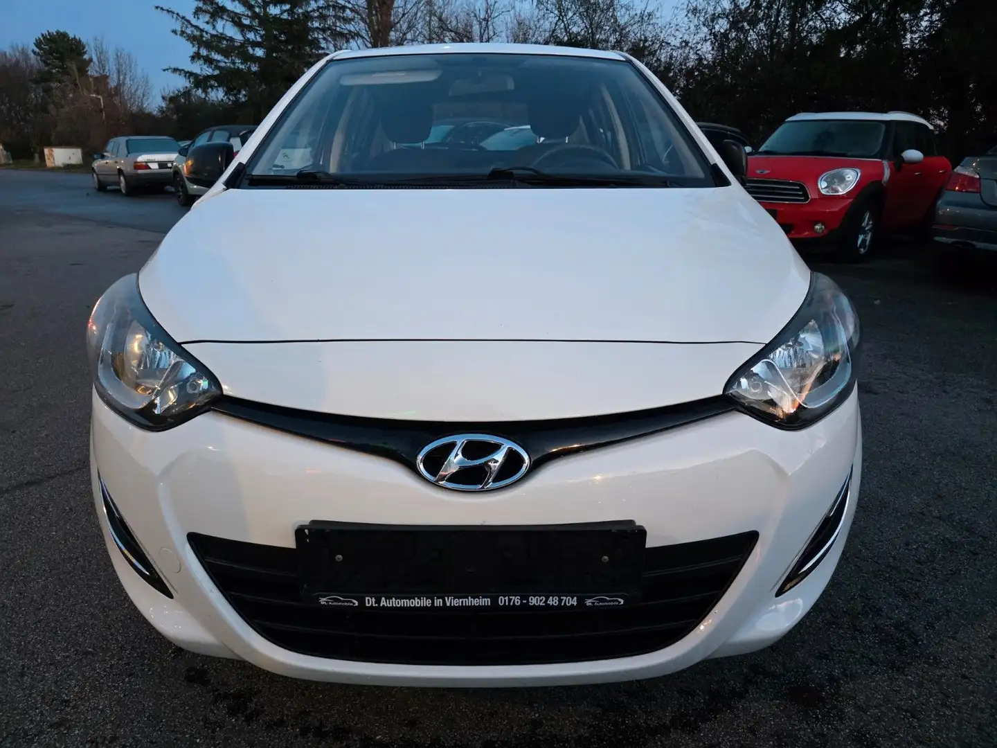 Hyundai i20 1.2 FIFA World Cup EDITION/1 Hand/Tüv-Neu Blanc - 2