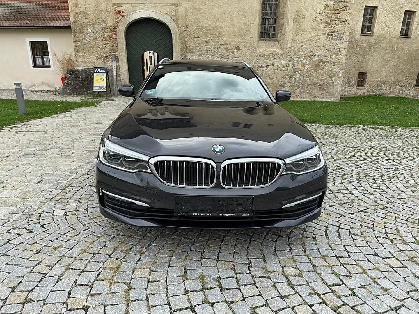 BMW Sonstige 5er-Reihe 5er - 520 d xDrive Touring G31 Grau - 1