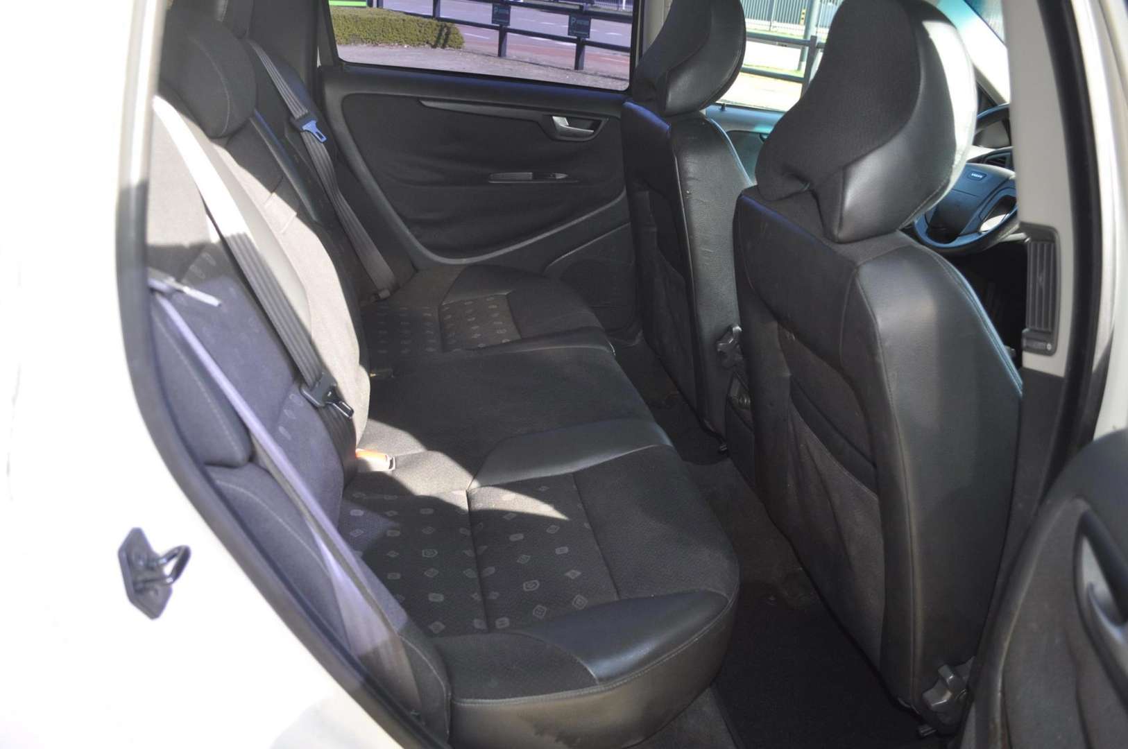 Volvo V70 afbeelding 9