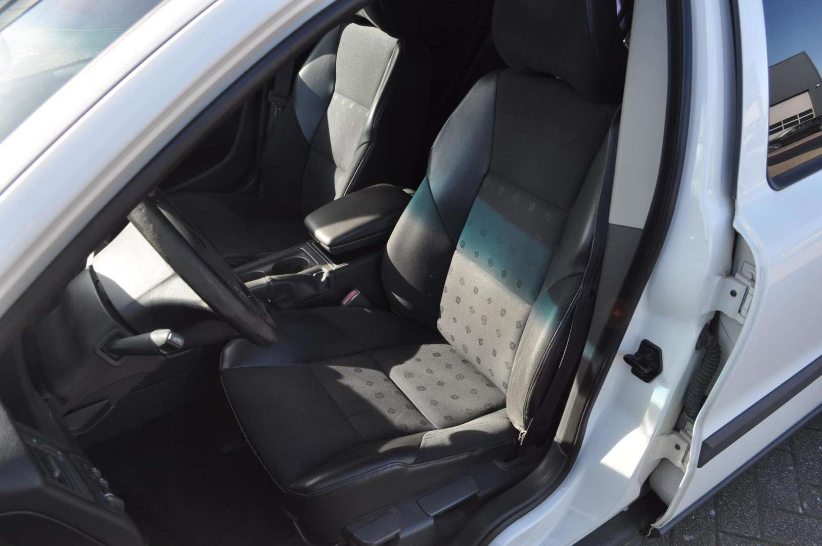 Volvo V70 afbeelding 7