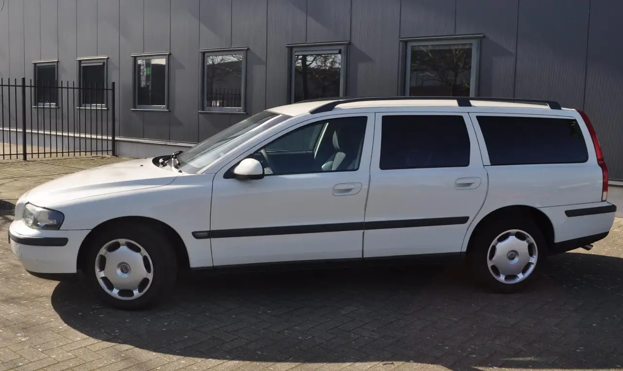 Volvo V70 afbeelding 3