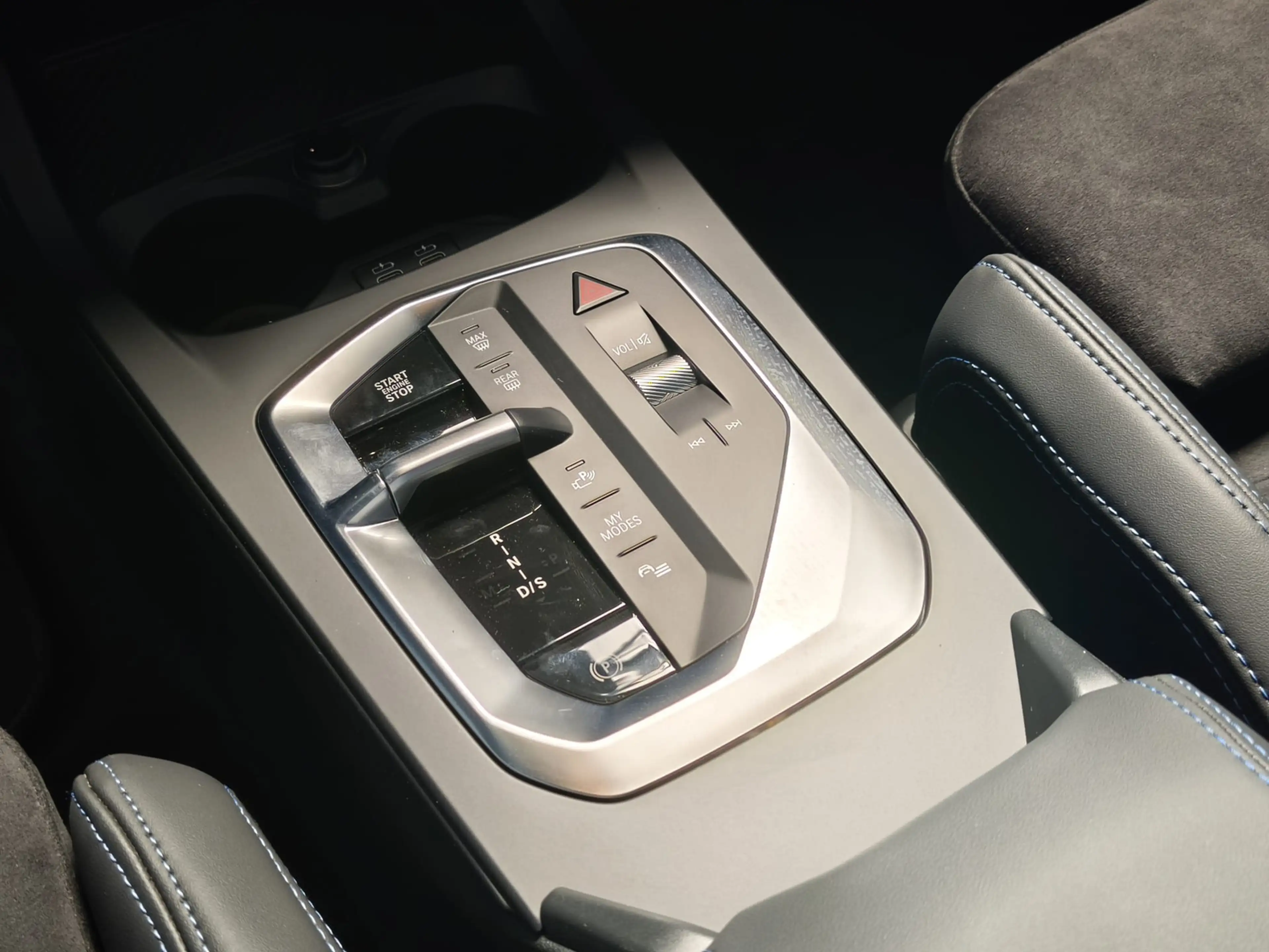 BMW 120 i M Sport Dr.As+/19"/ACC/PANO — photo 12