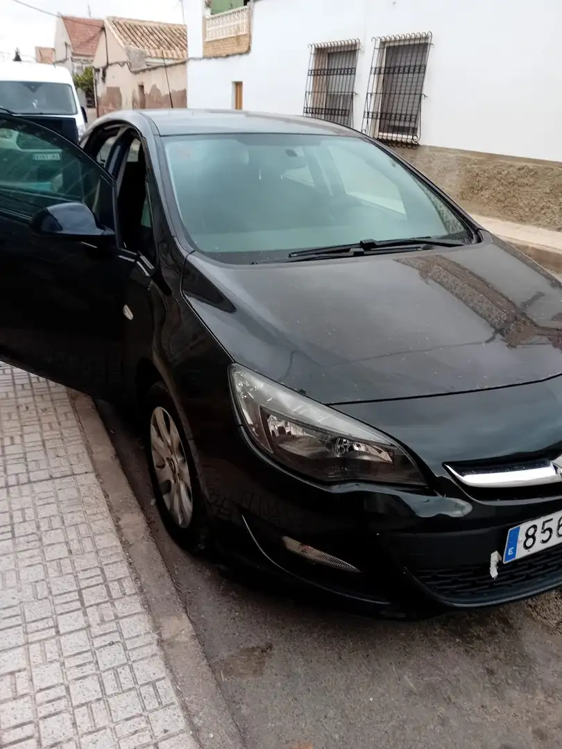 Opel Astra 1.6CDTi Excellence 110 Negro - 2