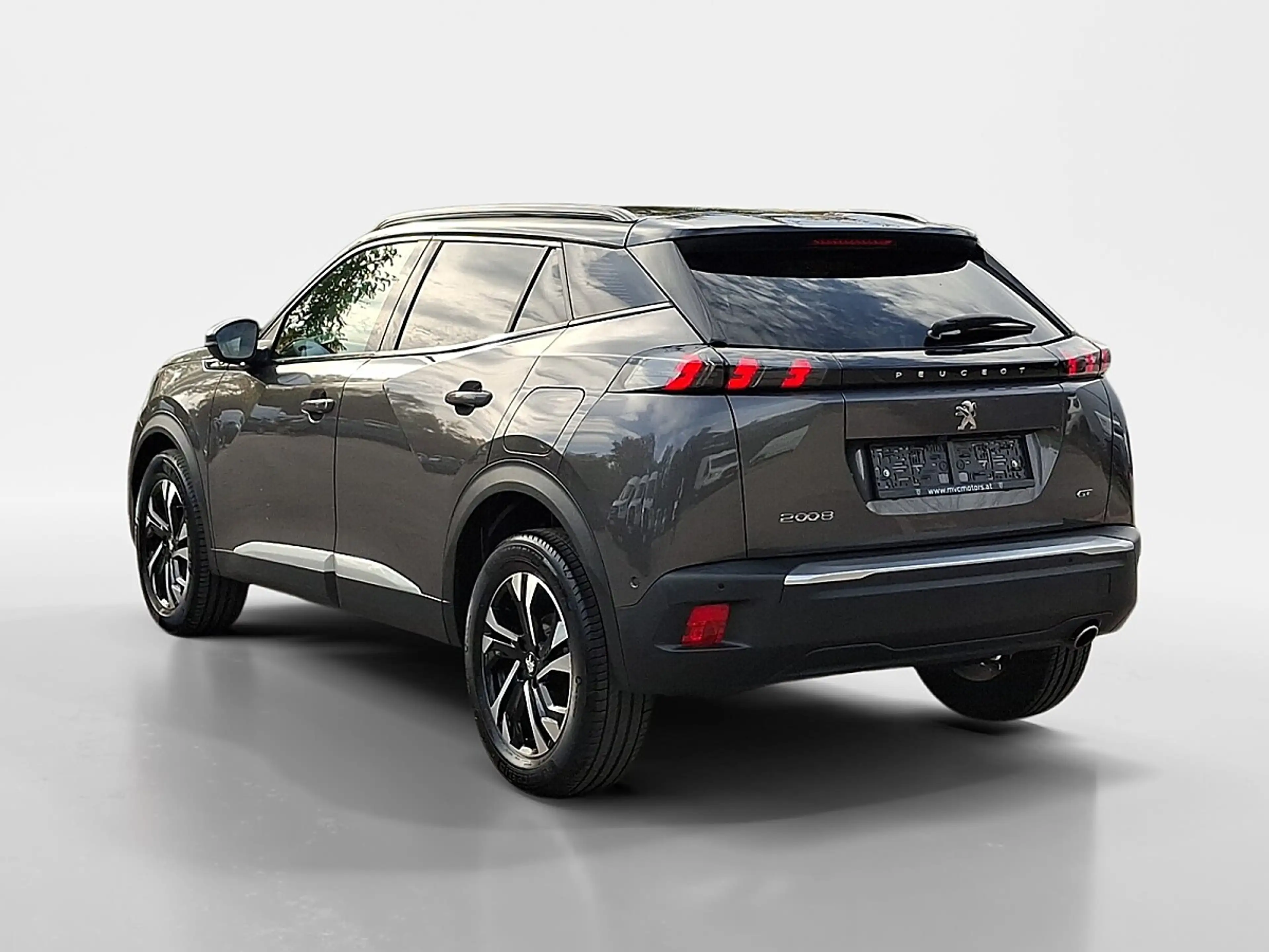 Peugeot 2008 BlueHDi 110 S&S GT 6-Gang-Manuell — photo 4