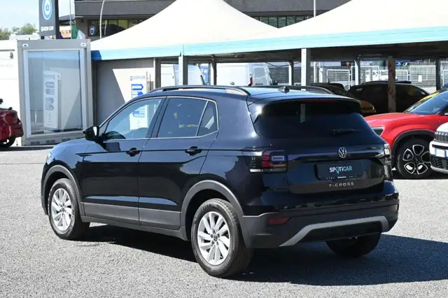 Volkswagen T-Cross view 7