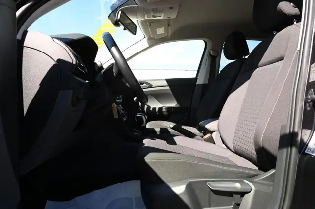 Volkswagen T-Cross view 13