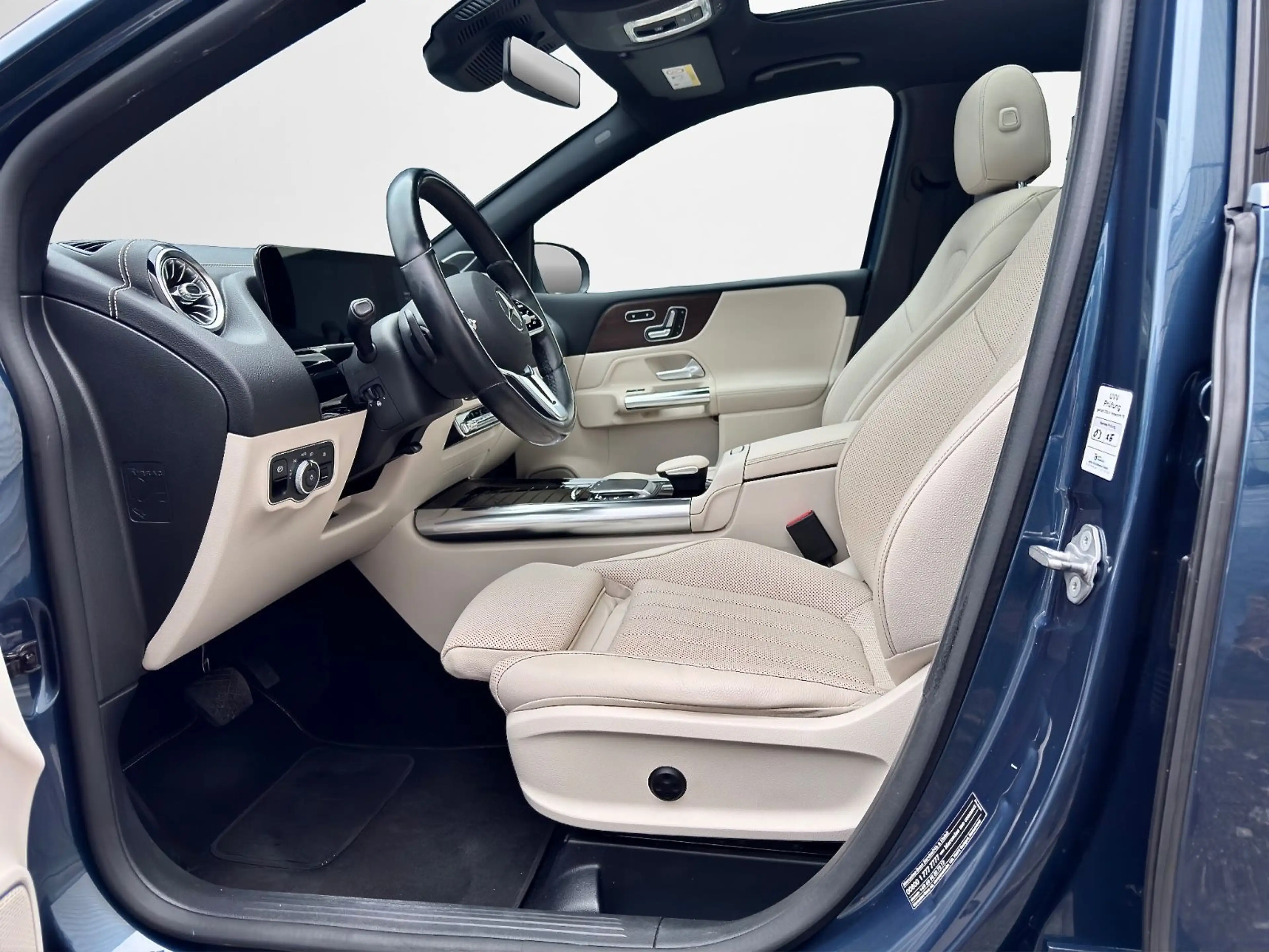 Mercedes-Benz B 250 e *360°*PANO*DISTR*BURM*MEM*SITZKLIMA*AHK* — photo 11